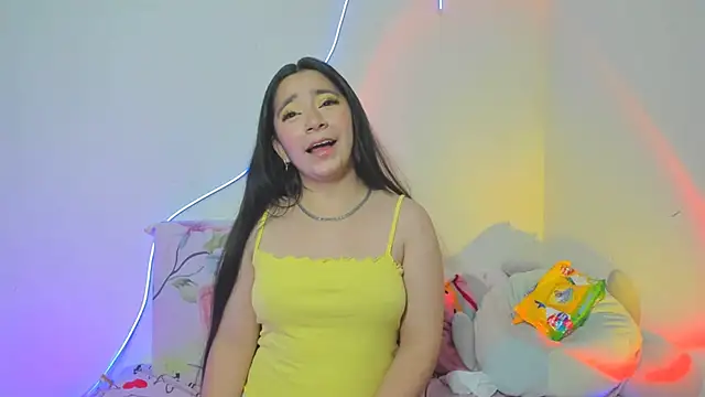 Snapshot of litle_mily_ chatting on October 30, 2025, 9:33 pm litle mily online show from October 30, 2025, 9:33 pm