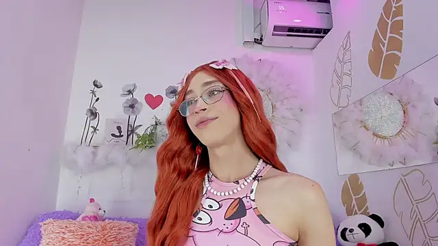 Snapshot of Ariadna_Evangeline chatting on December 2, 2025, 5:20 am Ariadna Evangeline online show from December 2, 2025, 5:20 am