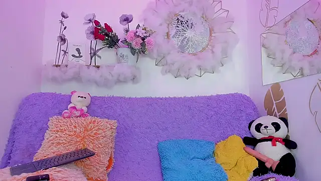 Snapshot of Ariadna_Evangeline chatting on April 9, 2026, 6:19 am Ariadna Evangeline online show from April 9, 2026, 6:19 am