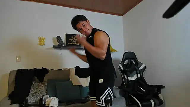 julian wallace online show from November 27, 2025, 6:08 pm