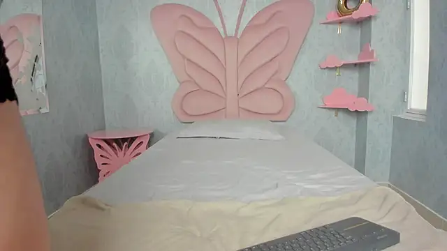 MaddyCute4u online show from February 21, 2025, 2:38 pm