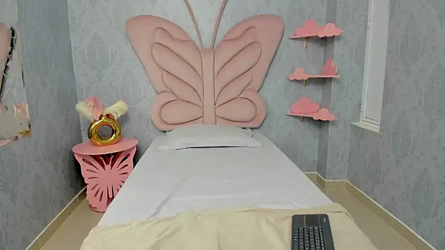 MaddyCute4u online show from February 12, 2025, 11:40 am