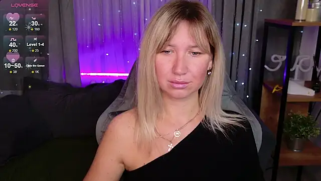 Snapshot of MilaBott chatting on September 9, 2025, 8:18 pm MilaBott online show from September 9, 2025, 8:18 pm