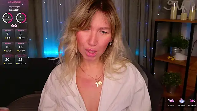 Snapshot of MilaBott chatting on April 4, 2026, 7:20 pm MilaBott online show from April 4, 2026, 7:20 pm