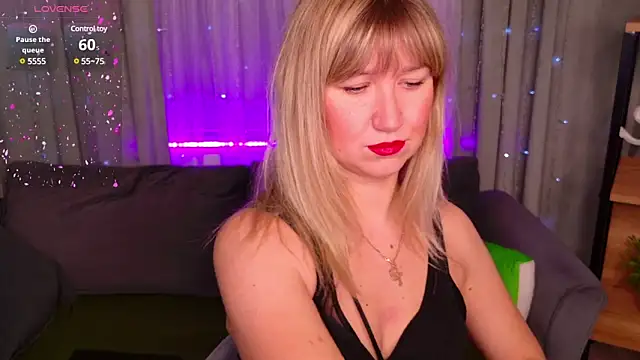 Snapshot of MilaBott chatting on March 13, 2025, 8:22 pm MilaBott online show from March 13, 2025, 8:22 pm