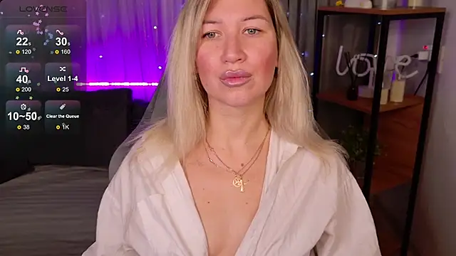 Snapshot of MilaBott chatting on November 11, 2025, 8:14 pm MilaBott online show from November 11, 2025, 8:14 pm