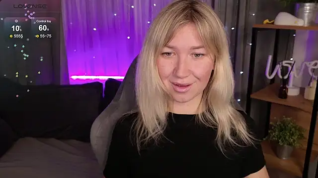 Snapshot of MilaBott chatting on November 6, 2025, 8:13 pm MilaBott online show from November 6, 2025, 8:13 pm