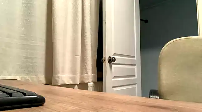 Snapshot of themany29 chatting on January 2, 2025, 1:08 pm themany29 online show from January 2, 2025, 1:08 pm