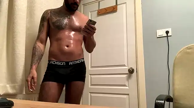 Snapshot of themany29 chatting on February 1, 2025, 2:34 pm themany29 online show from February 1, 2025, 2:34 pm