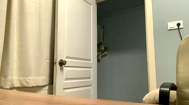 Snapshot of themany29 chatting on February 19, 2025, 12:11 pm themany29 online show from February 19, 2025, 12:11 pm