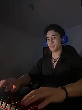 Snapshot of gojo_satoru_18 chatting on December 2, 2025, 3:07 am gojo satoru 18 online show from December 2, 2025, 3:07 am