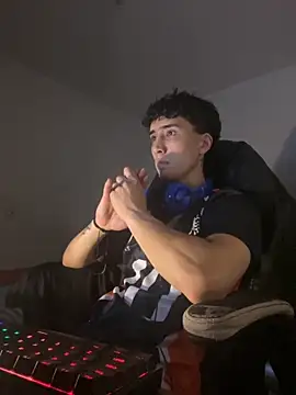 Snapshot of gojo_satoru_18 chatting on October 31, 2025, 4:31 am gojo satoru 18 online show from October 31, 2025, 4:31 am