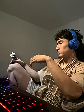 Snapshot of gojo_satoru_18 chatting on November 3, 2025, 3:37 pm gojo satoru 18 online show from November 3, 2025, 3:37 pm