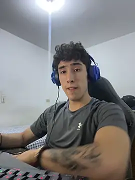 gojo satoru 18 online show from February 19, 2026, 12:40 am