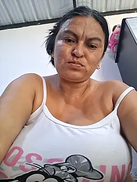 Horny-Mommy-Dirty online show from April 24, 2026, 3:36 pm