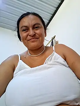 Horny-Mommy-Dirty online show from April 5, 2026, 3:40 pm