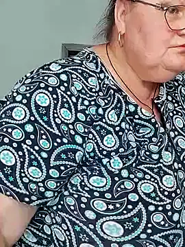 Snapshot of Goddess57 chatting on June 10, 2026, 9:32 am Goddess57 online show from June 10, 2026, 9:32 am