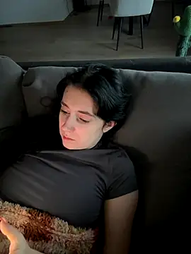 Lena Lang online show from November 25, 2025, 2:39 pm