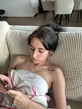 Lena Lang online show from March 26, 2026, 11:08 am