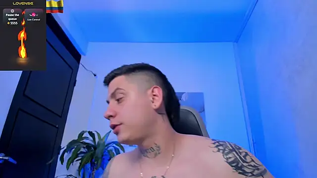 Snapshot of Yeiko_Romero_ chatting on January 18, 2026, 9:13 am Yeiko Romero online show from January 18, 2026, 9:13 am