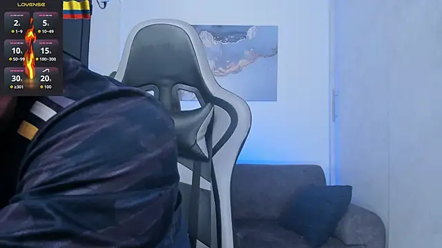 Yeiko Romero  online show from November 4, 2025, 5:39 pm