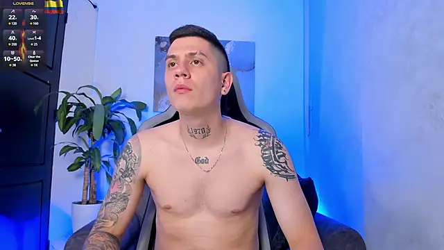 Snapshot of Yeiko_Romero_ chatting on February 19, 2026, 5:26 am Yeiko Romero online show from February 19, 2026, 5:26 am