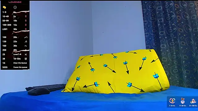 Snapshot of Thomass00 chatting on March 8, 2026, 4:05 am Thomass00 online show from March 8, 2026, 4:05 am