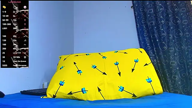 Snapshot of Thomass00 chatting on March 9, 2026, 2:59 am Thomass00 online show from March 9, 2026, 2:59 am