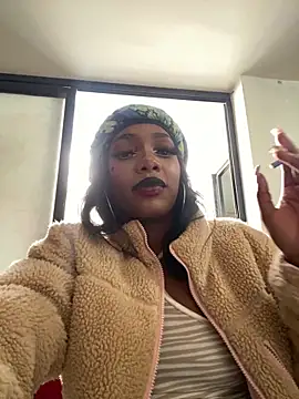 TIFFANYYSTAR online show from November 21, 2025, 4:39 pm