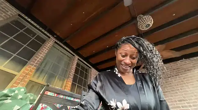 Snapshot of wynterheat chatting on March 5, 2025, 12:05 am wynterheat online show from March 5, 2025, 12:05 am