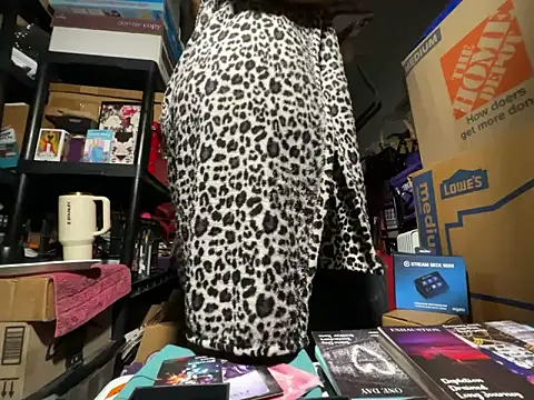 Snapshot of wynterheat chatting on April 17, 2026, 9:45 am wynterheat online show from April 17, 2026, 9:45 am