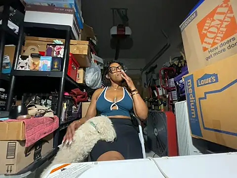 Snapshot of wynterheat chatting on April 26, 2026, 9:34 pm wynterheat online show from April 26, 2026, 9:34 pm