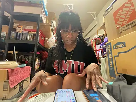 Snapshot of wynterheat chatting on May 27, 2026, 4:20 am wynterheat online show from May 27, 2026, 4:20 am