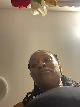 Snapshot of wynterheat chatting on February 21, 2025, 6:18 am wynterheat online show from February 21, 2025, 6:18 am