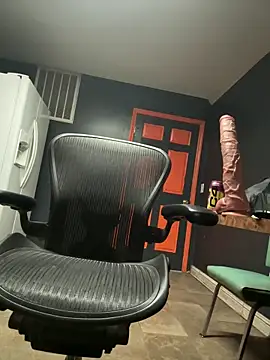 sexuallysubmissiveCD online show from December 14, 2025, 12:39 am