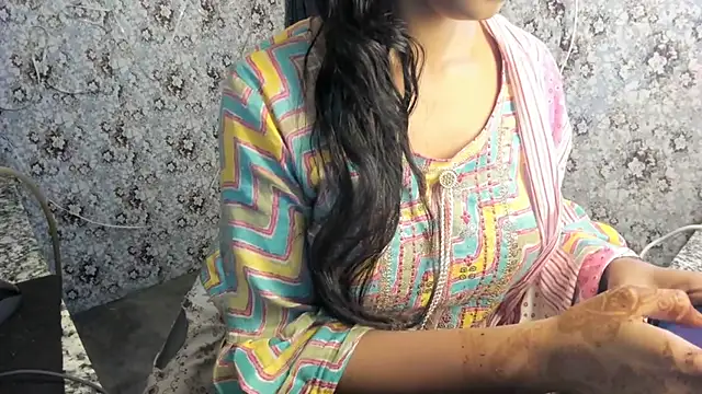 Snapshot of aarjulove chatting on March 11, 2025, 8:53 pm aarjulove online show from March 11, 2025, 8:53 pm