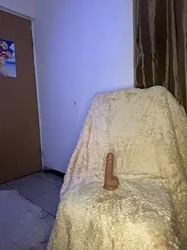 Leslydeleon23 online show from February 2, 2025, 6:04 am