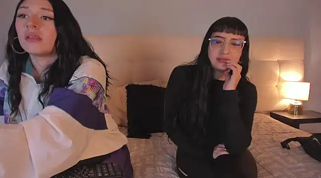 Zowi Hottiee online show from February 1, 2025, 3:08 am