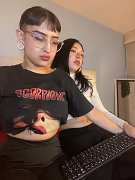 Zowi Hottiee online show from March 1, 2025, 2:48 am