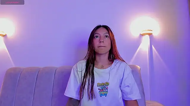 Snapshot of violet_casper_ chatting on October 9, 2025, 4:24 am violet casper online show from October 9, 2025, 4:24 am