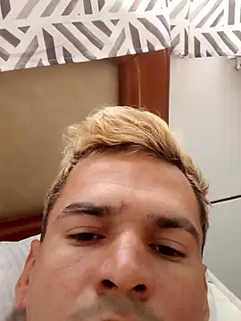 Kleyalexsau online show from January 14, 2026, 1:04 pm