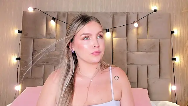 GaiaBaker online show from October 4, 2025, 1:40 am