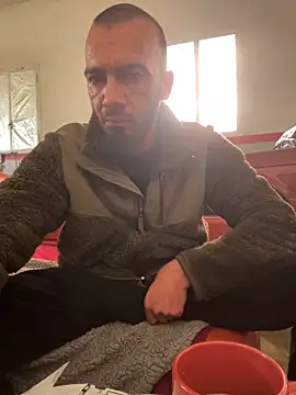 Snapshot of donnuozfutura chatting on January 7, 2025, 10:33 am donnuozfutura online show from January 7, 2025, 10:33 am