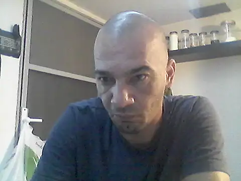 Snapshot of donnuozfutura chatting on November 6, 2025, 5:44 am donnuozfutura online show from November 6, 2025, 5:44 am