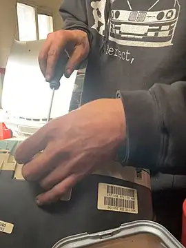 Snapshot of donnuozfutura chatting on March 17, 2025, 2:01 pm donnuozfutura online show from March 17, 2025, 2:01 pm