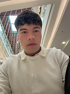 Logan smith1 online show from November 15, 2025, 6:34 pm