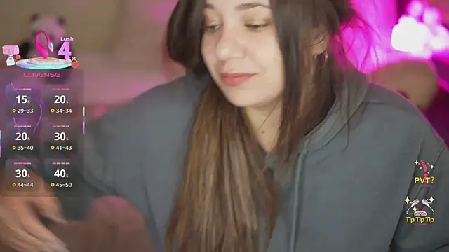 Snapshot of JulietDream chatting on October 22, 2025, 12:48 pm JulietDream online show from October 22, 2025, 12:48 pm