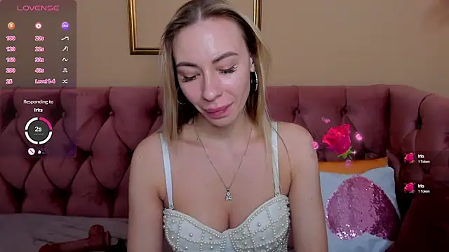 Snapshot of Diana_Garrett chatting on March 17, 2025, 4:51 am Diana Garrett online show from March 17, 2025, 4:51 am