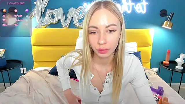 Snapshot of Diana_Garrett chatting on March 1, 2025, 4:58 am Diana Garrett online show from March 1, 2025, 4:58 am