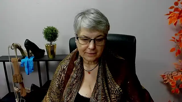 IrisDream online show from February 26, 2025, 1:54 pm